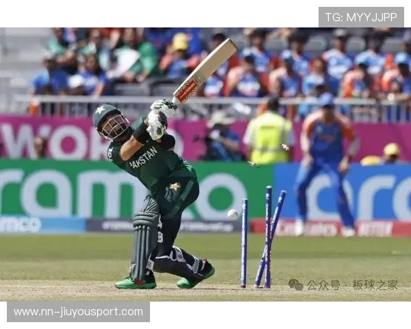 印度板球队主场再胜，连胜势头强劲，印度板球联赛为啥这么值钱